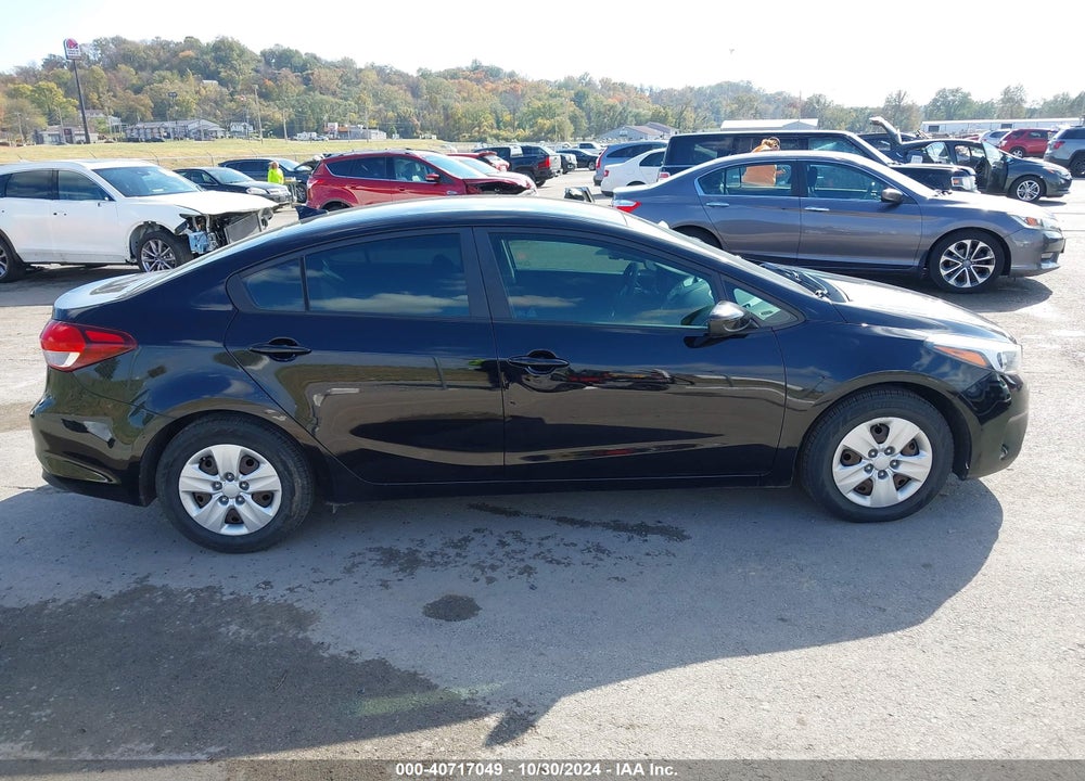 2017 KIA FORTE LX VIN: 3KPFL4A78HE158030