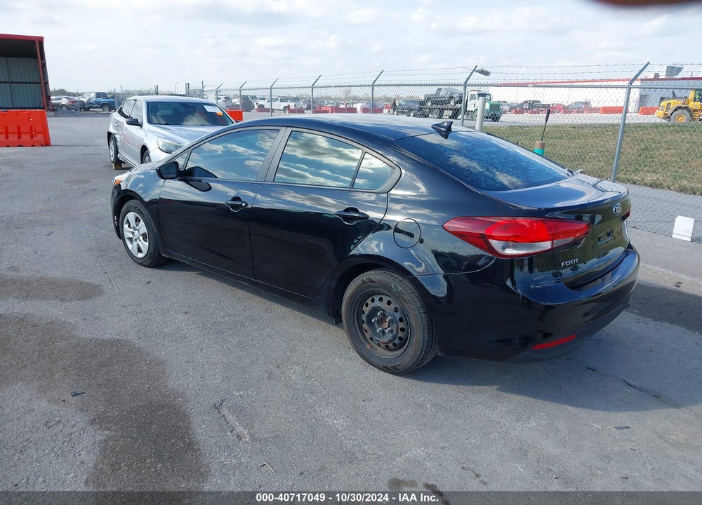 2017 KIA FORTE LX VIN: 3KPFL4A78HE158030