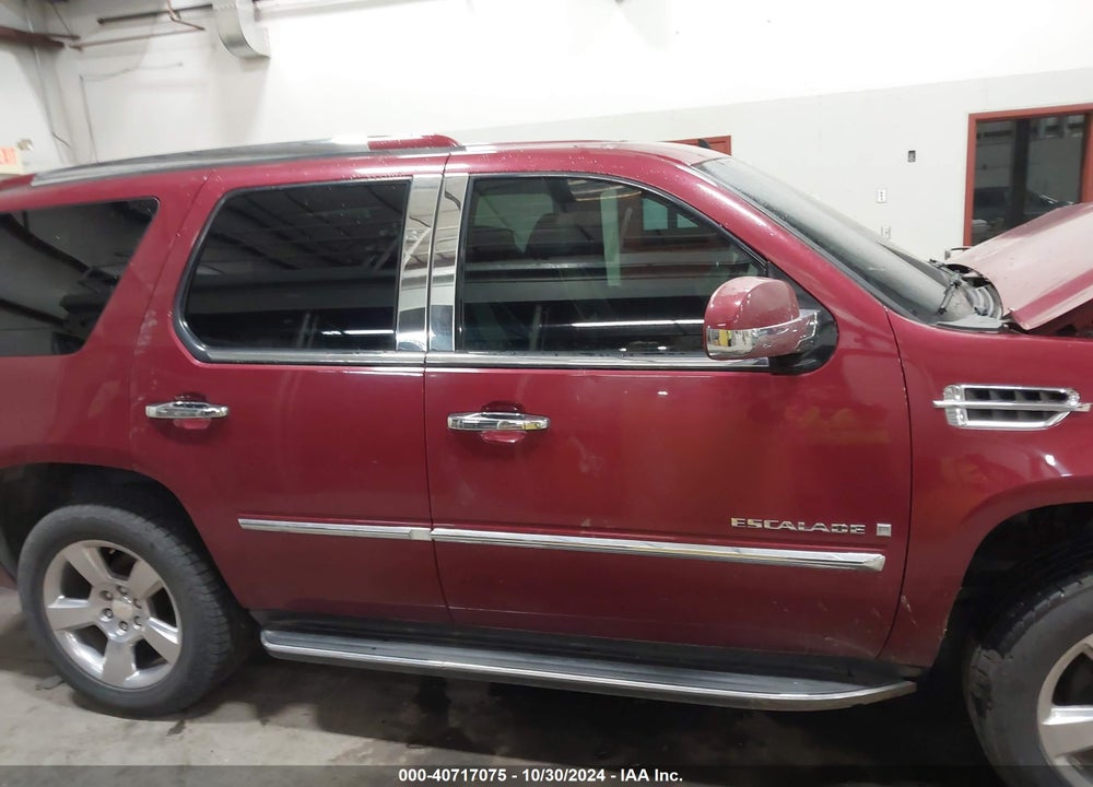 2007 CADILLAC ESCALADE STANDARD VIN: 1GYFK638X7R284696
