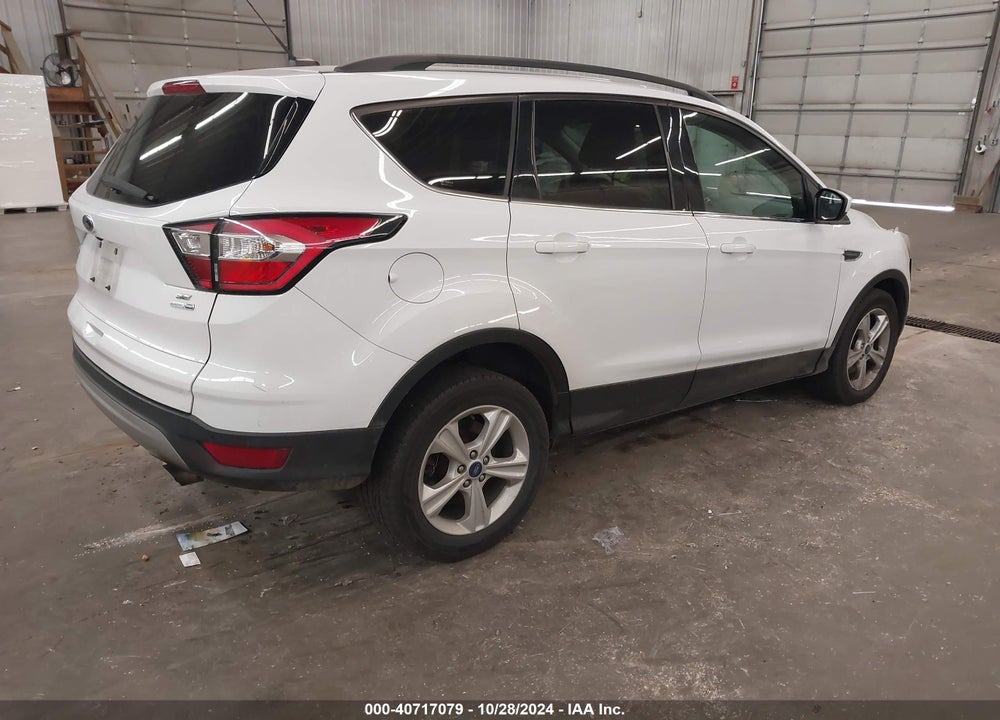 2017 FORD ESCAPE SE VIN: 1FMCU9GD1HUD92727