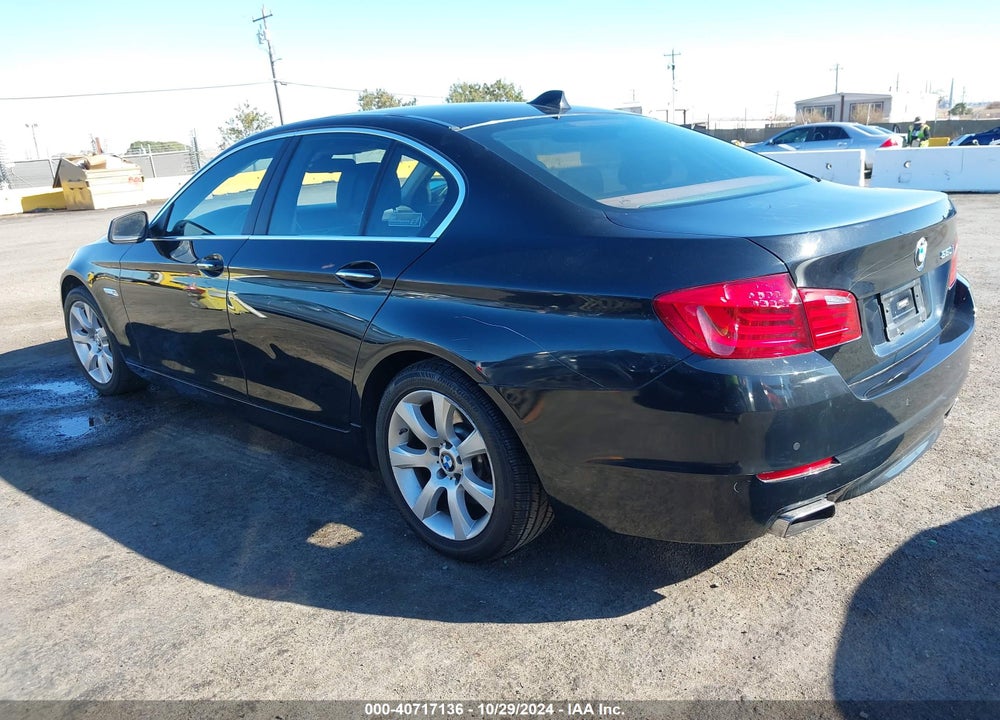2011 BMW 550I VIN: WBAFR9C51BDE81822