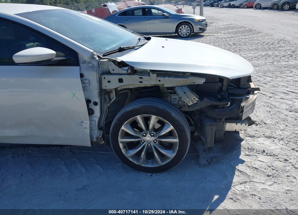 2015 CHRYSLER 200 S VIN: 1C3CCCBB0FN673701