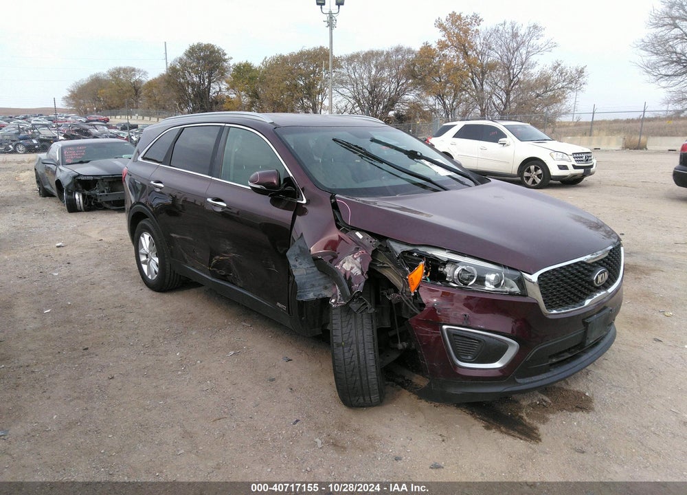 2016 KIA SORENTO 2.4L LX VIN: 5XYPGDA38GG132860