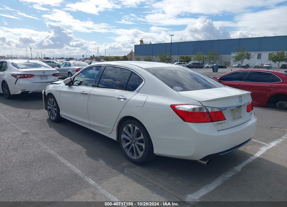 2015 HONDA ACCORD SPORT VIN: 1HGCR2F57FA114566