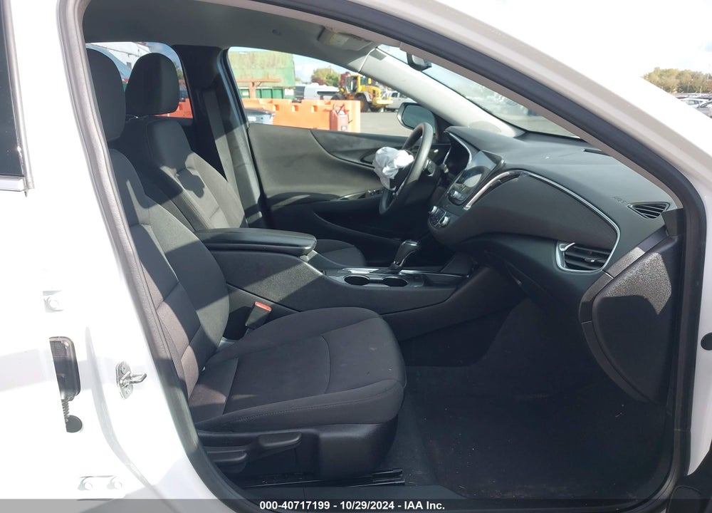 2019 CHEVROLET MALIBU VIN: 1G1ZD5ST4KF192371