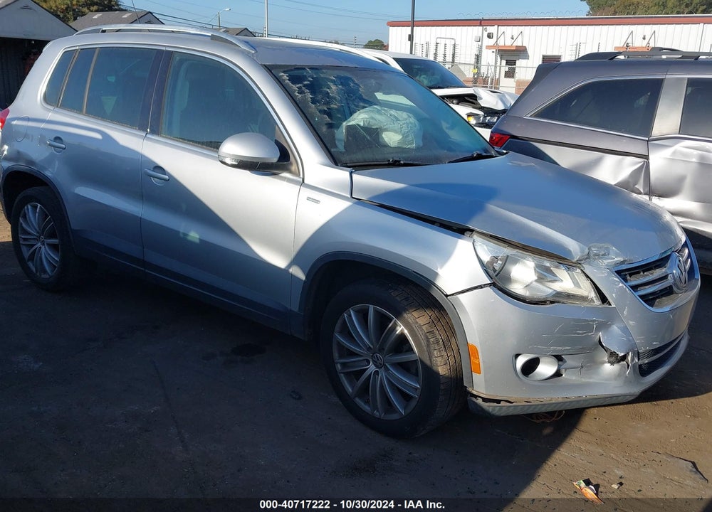 2010 VOLKSWAGEN TIGUAN WOLFSBURG EDITION VIN: WVGAV7AX6AW521082