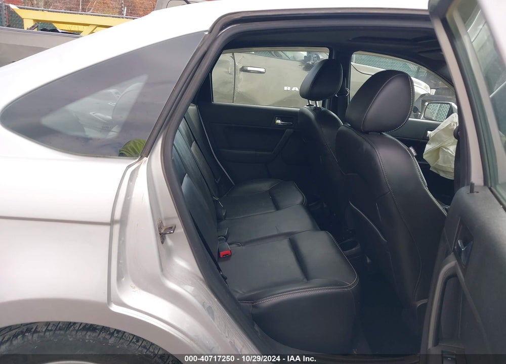 2011 FORD FOCUS SEL VIN: 1FAHP3HN7BW129701