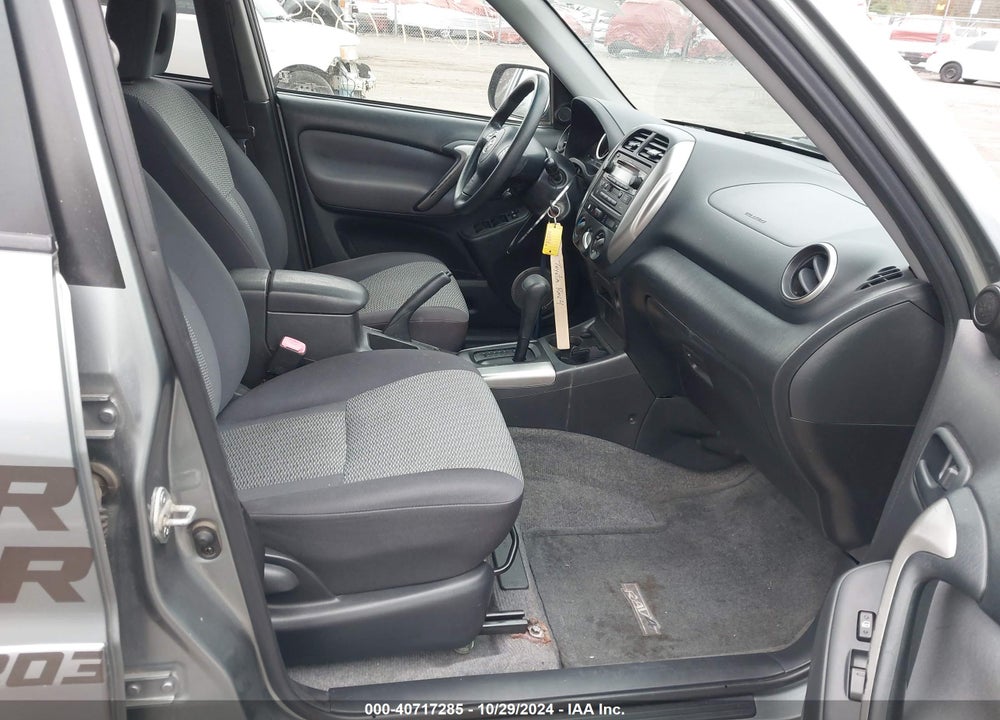 2004 TOYOTA RAV4 VIN: JTEHD20V040032284