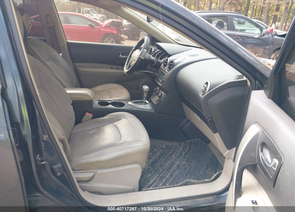 2013 NISSAN ROGUE SV W/SL PKG VIN: JN8AS5MT5DW008215