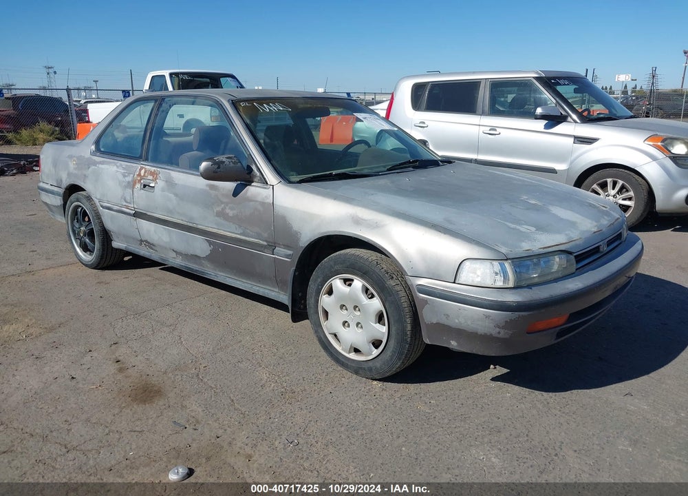 1992 HONDA ACCORD LX VIN: 1HGCB7153NA003973