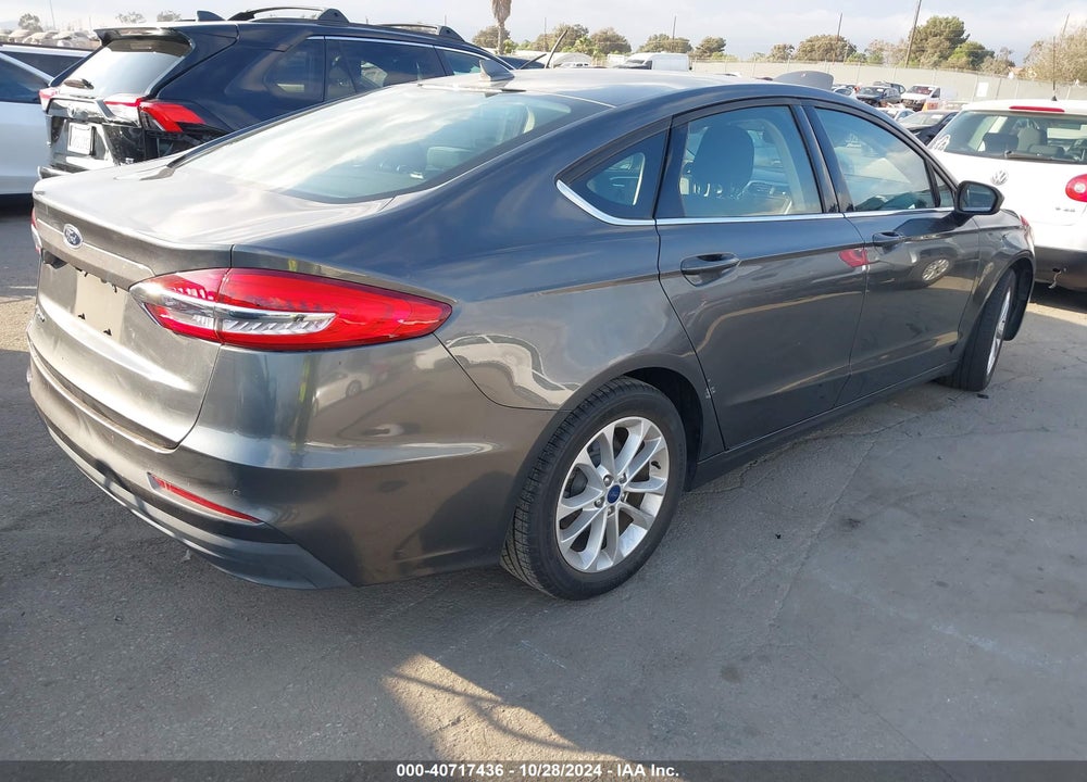 2020 FORD FUSION SE VIN: 3FA6P0H7XLR239640
