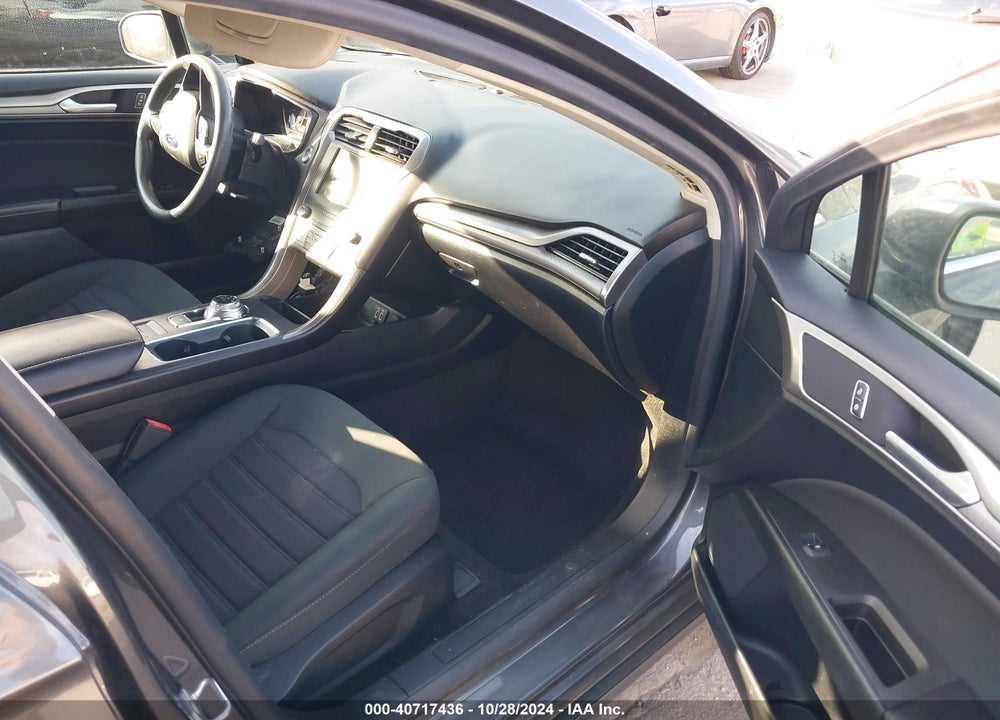 2020 FORD FUSION SE VIN: 3FA6P0H7XLR239640