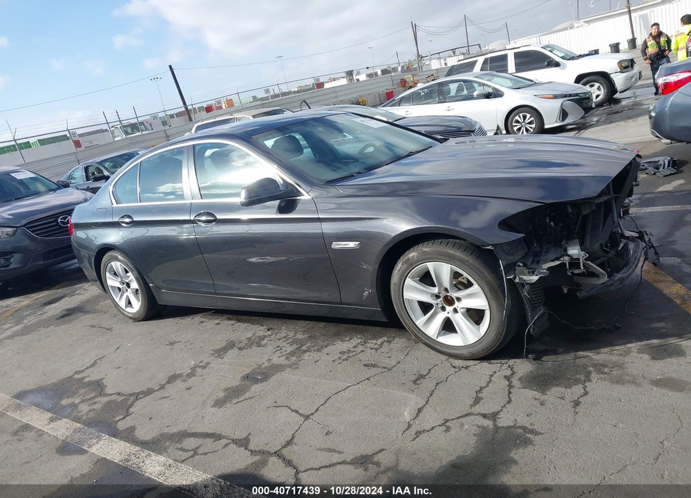 2011 BMW 528I VIN: WBAFR1C54BC742574