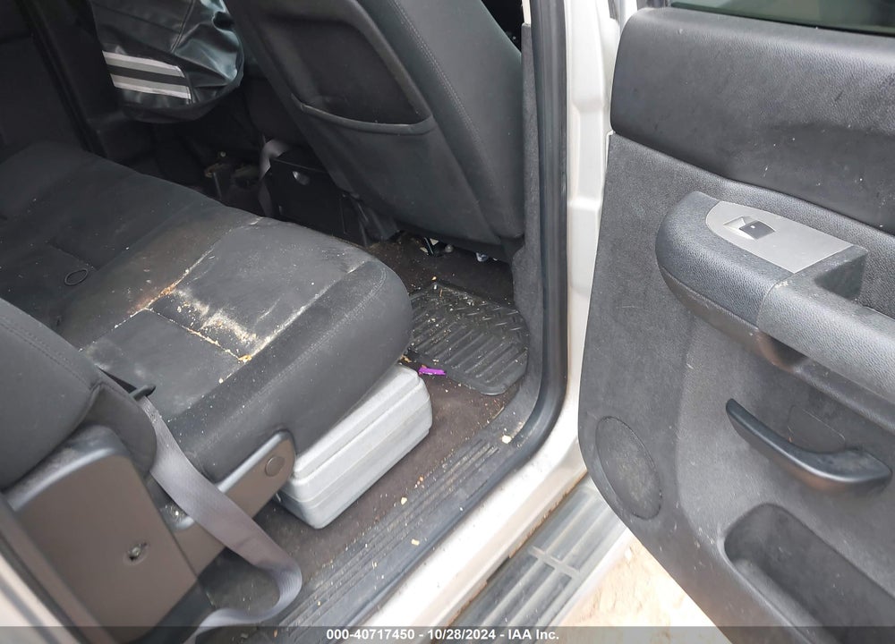 2011 GMC SIERRA 1500 SLE VIN: 3GTP1VE03BG383786