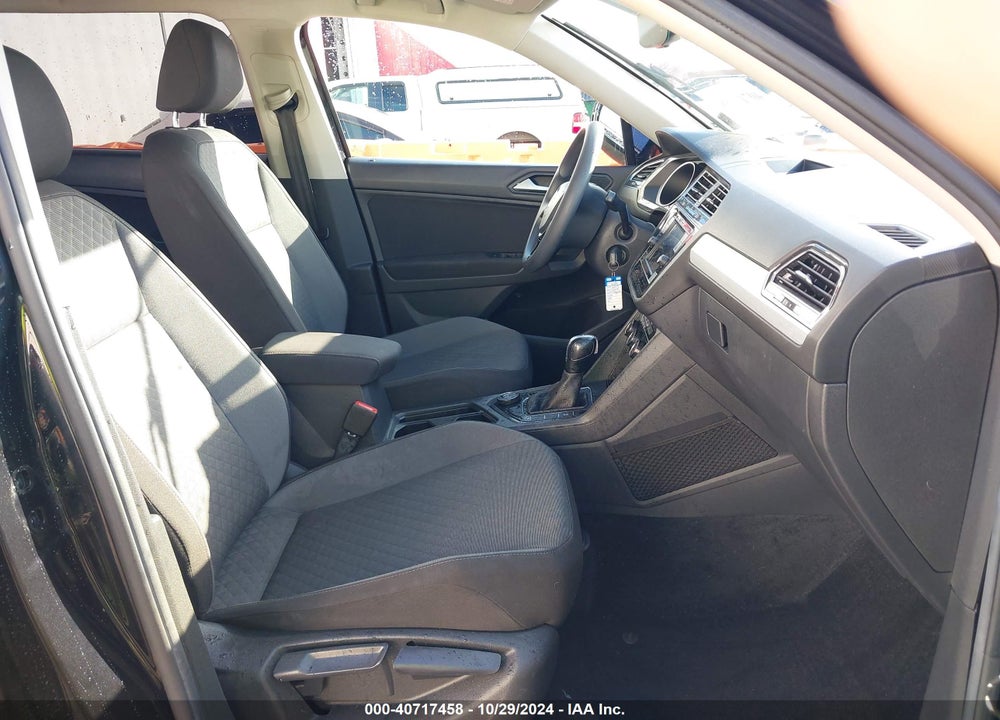 2019 VOLKSWAGEN TIGUAN 2.0T S VIN: 3VV0B7AXXKM005111