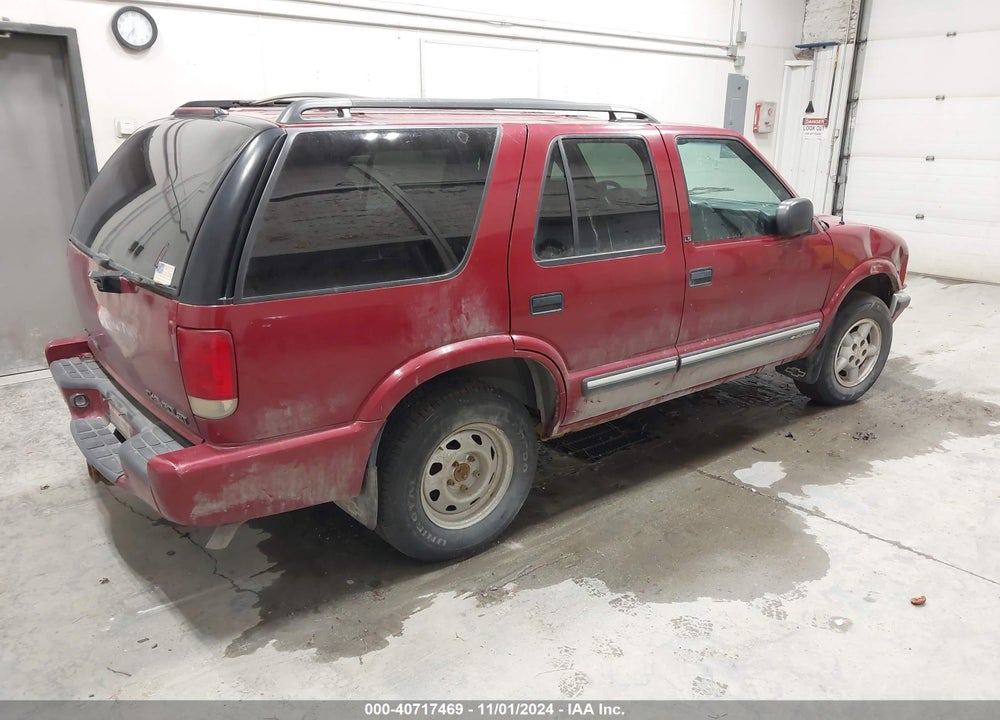 2000 CHEVROLET BLAZER LS VIN: 1GNDT13W4YK282097