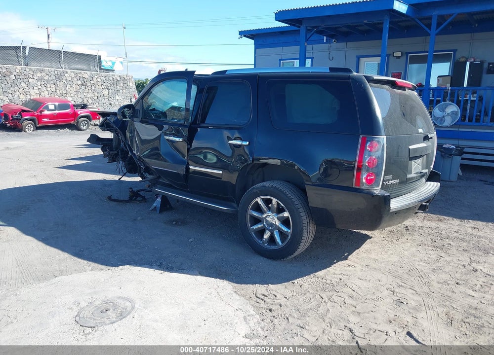 2011 GMC YUKON DENALI VIN: 1GKS1EEF3BR251551