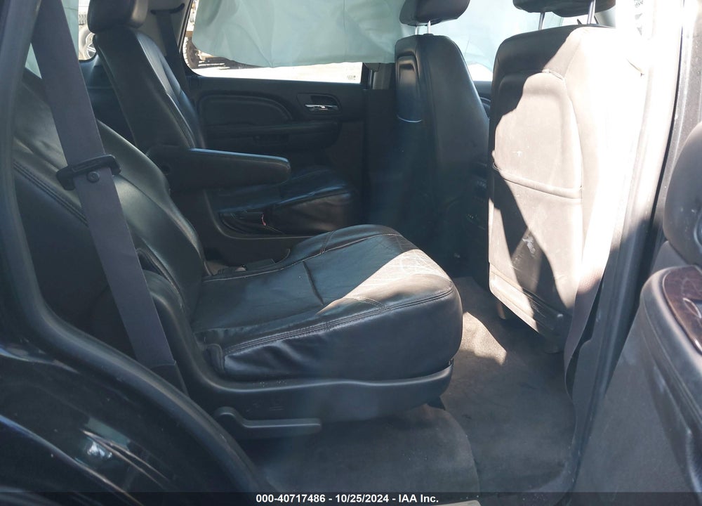2011 GMC YUKON DENALI VIN: 1GKS1EEF3BR251551