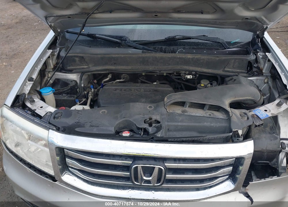 2015 HONDA PILOT SE VIN: 5FNYF4H33FB077141