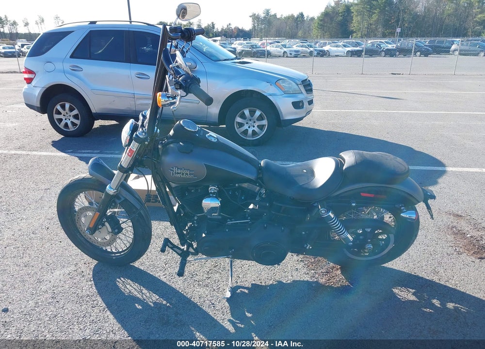 2017 HARLEY-DAVIDSON FXDB DYNA STREET BOB VIN: 1HD1GXM16HC320735