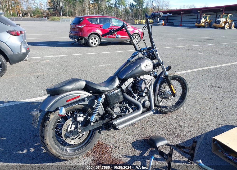 2017 HARLEY-DAVIDSON FXDB DYNA STREET BOB VIN: 1HD1GXM16HC320735