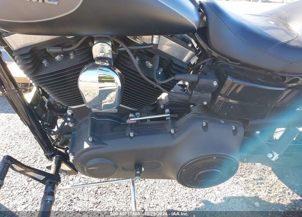 2017 HARLEY-DAVIDSON FXDB DYNA STREET BOB VIN: 1HD1GXM16HC320735