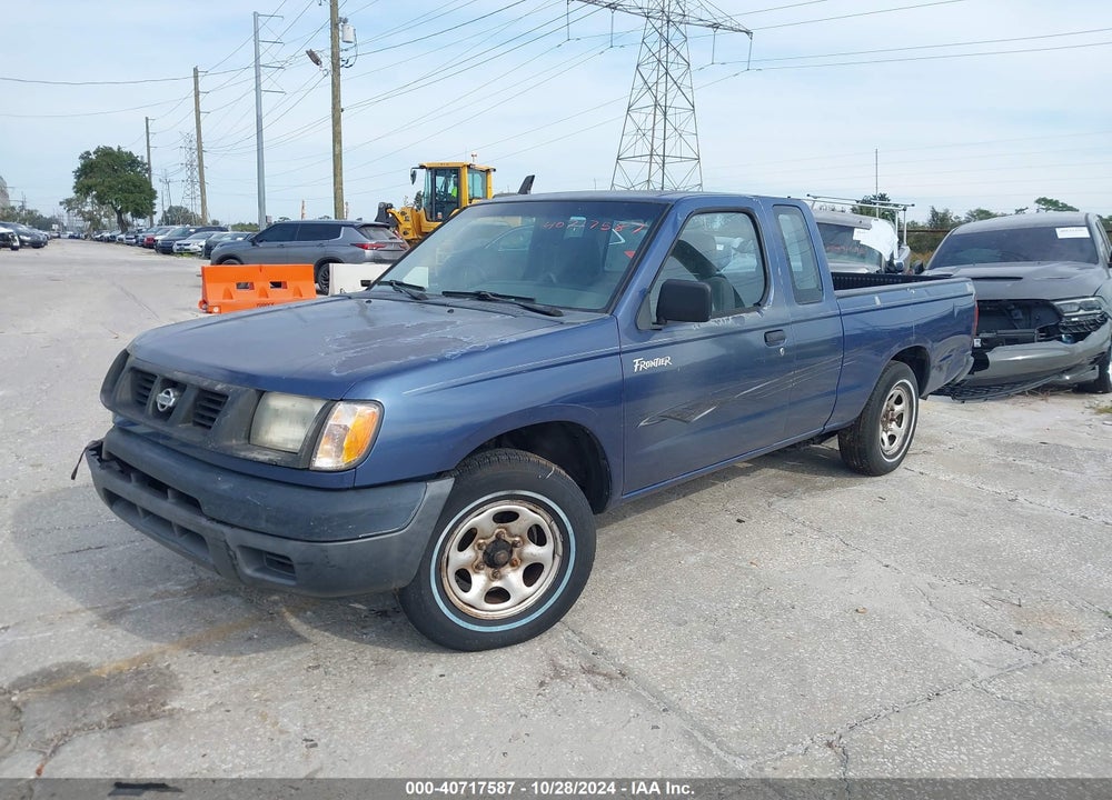 2000 NISSAN FRONTIER XE VIN: 1N6DD26S2YC338825