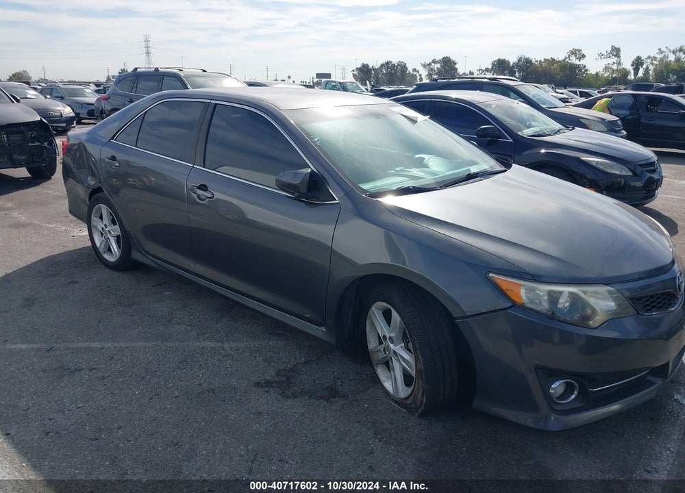 2013 TOYOTA CAMRY SE VIN: 4T1BF1FK2DU251859