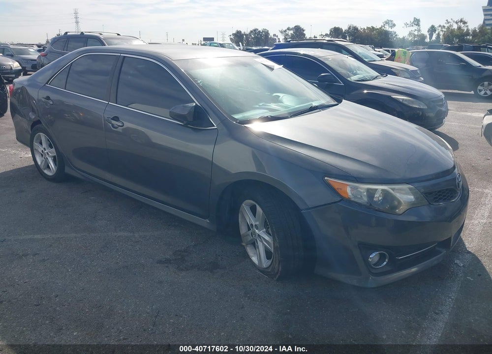 2013 TOYOTA CAMRY SE VIN: 4T1BF1FK2DU251859