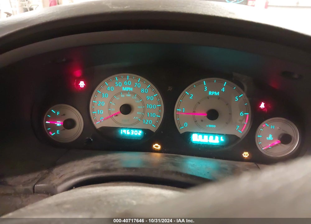 2005 CHRYSLER TOWN & COUNTRY LX VIN: 2C4GP44R45R123985