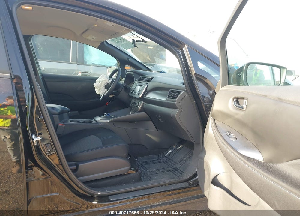 2018 NISSAN LEAF S VIN: 1N4AZ1CP9JC314177