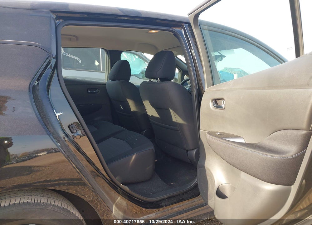2018 NISSAN LEAF S VIN: 1N4AZ1CP9JC314177