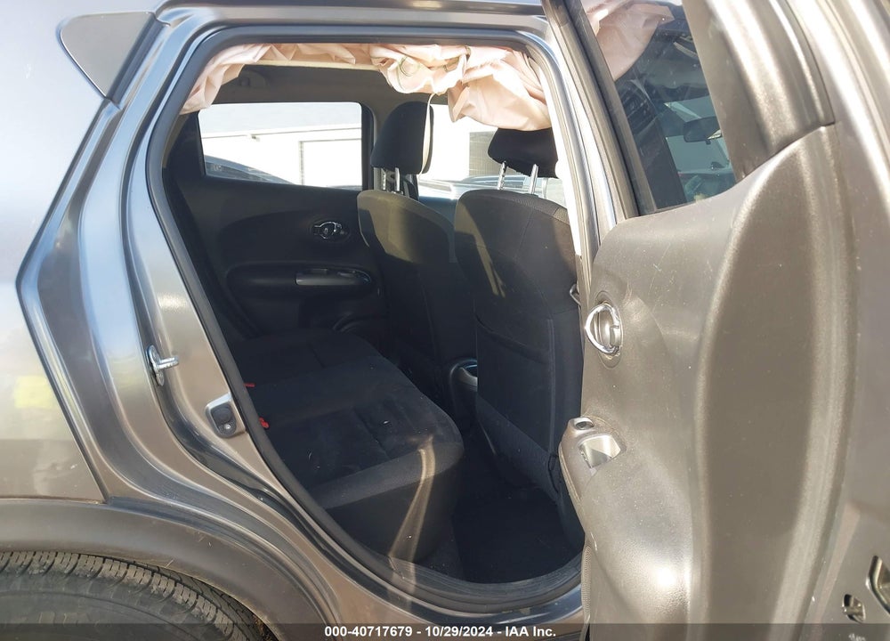 2015 NISSAN JUKE SV VIN: JN8AF5MV8FT559393