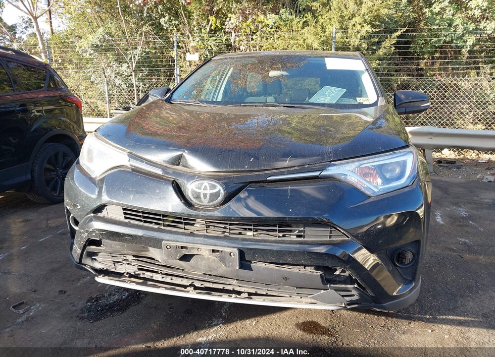 2018 TOYOTA RAV4 XLE VIN: 2T3WFREV5JW483600