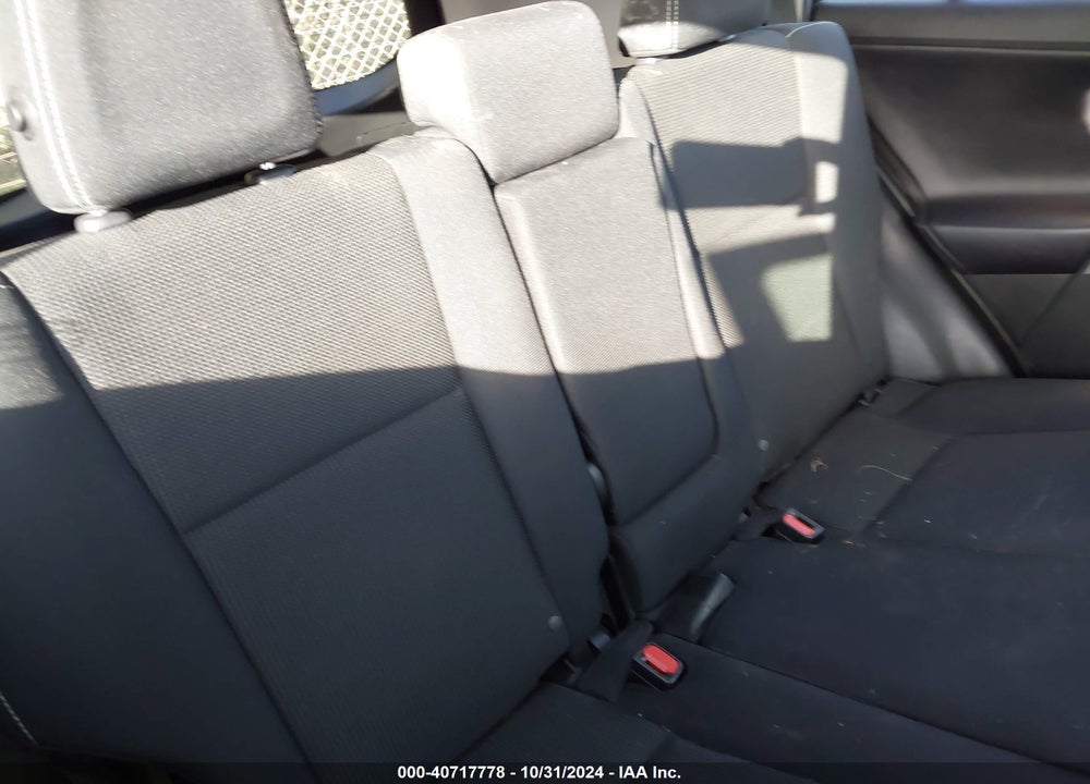 2018 TOYOTA RAV4 XLE VIN: 2T3WFREV5JW483600