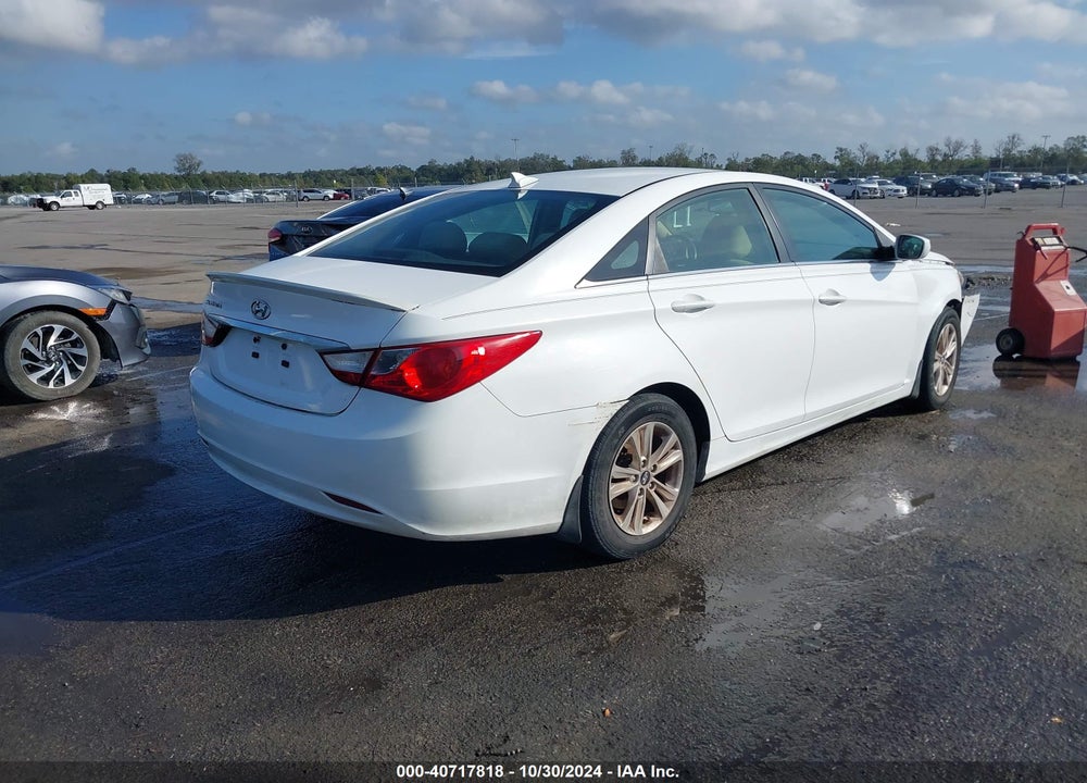 2013 HYUNDAI SONATA GLS VIN: 5NPEB4AC3DH633049