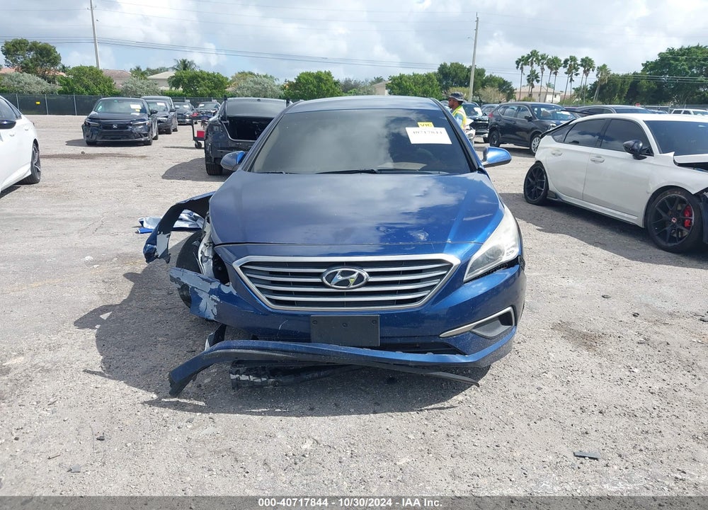 2017 HYUNDAI SONATA VIN: 5NPE24AFXHH563503