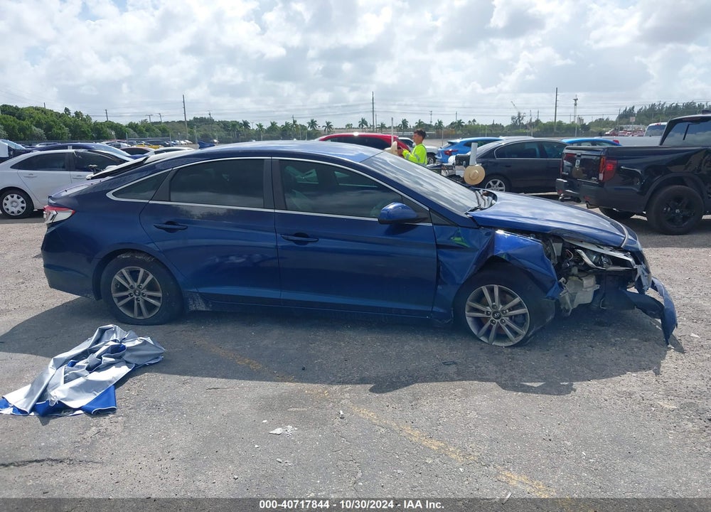 2017 HYUNDAI SONATA VIN: 5NPE24AFXHH563503