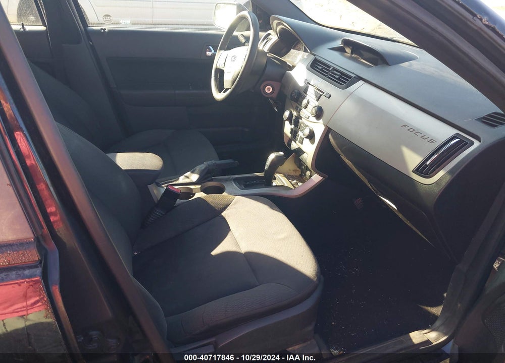 2011 FORD FOCUS SES VIN: 1FAHP3GN6BW127357