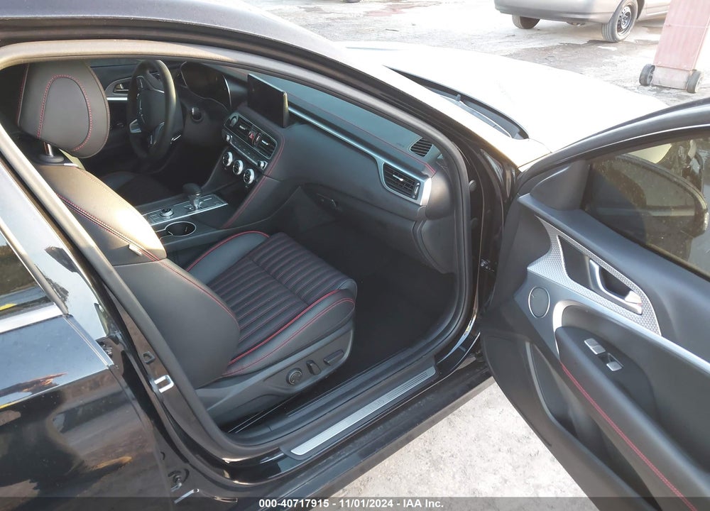 2023 GENESIS G70 3.3T RWD VIN: KMTG54TE8PU134385