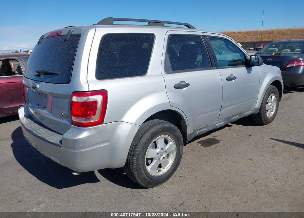 2011 FORD ESCAPE XLT VIN: 1FMCU0DG7BKB92092