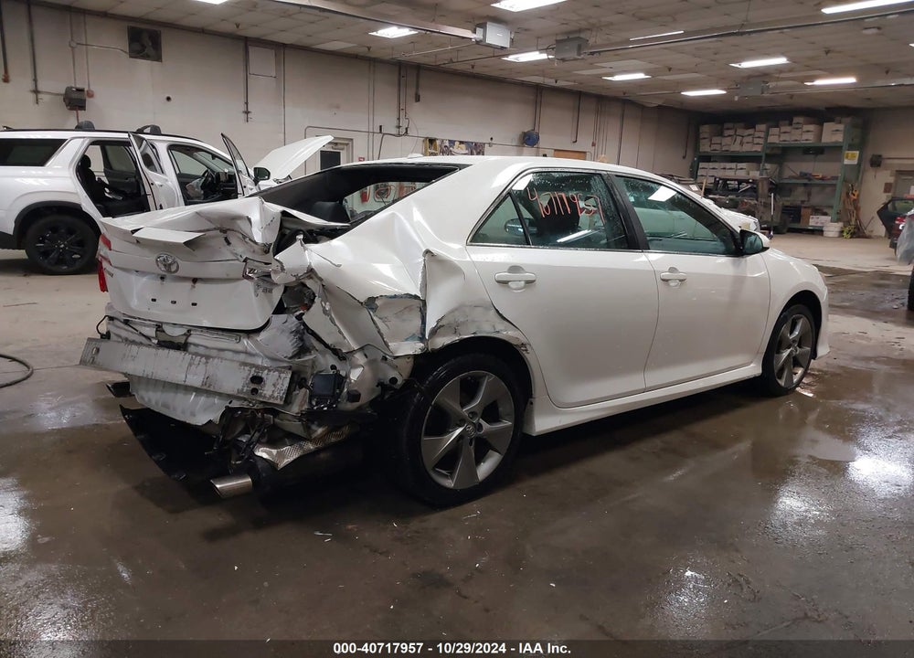 2014 TOYOTA CAMRY SE V6 VIN: 4T1BK1FK5EU553191