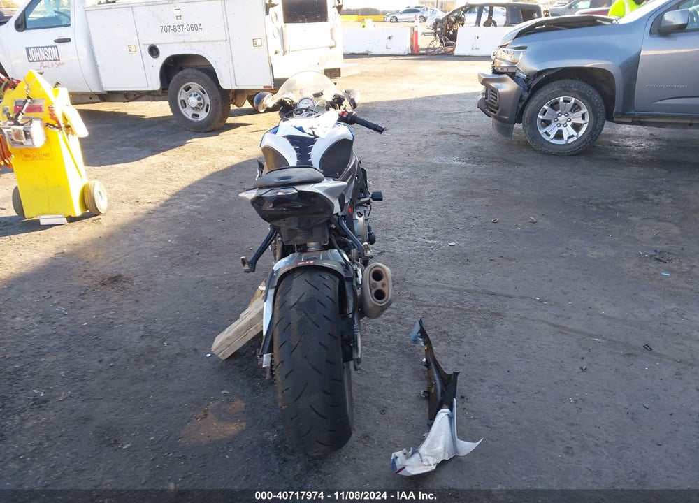 2017 BMW S 1000 RR VIN: WB10D6009HZ710204