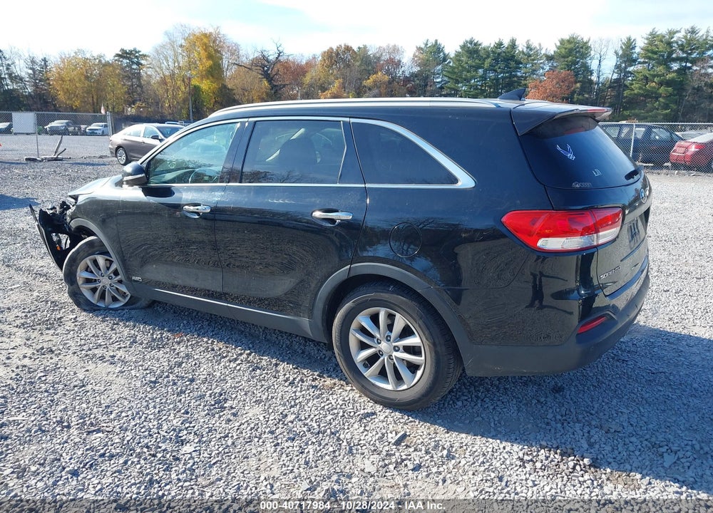 2017 KIA SORENTO 2.4L LX VIN: 5XYPGDA39HG325889
