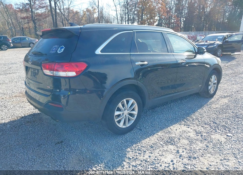 2017 KIA SORENTO 2.4L LX VIN: 5XYPGDA39HG325889
