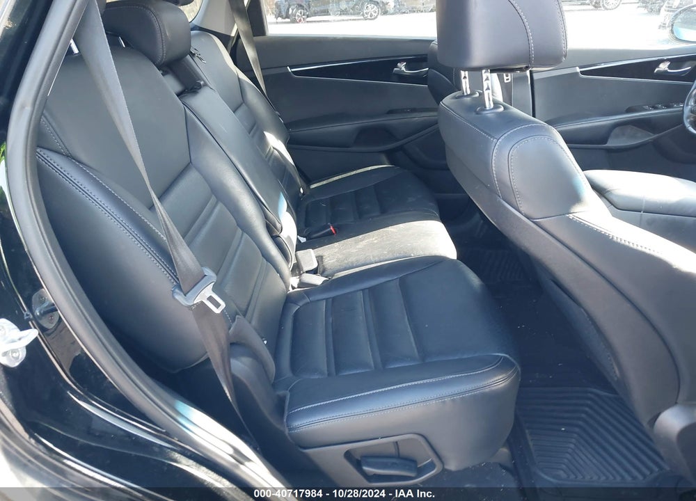 2017 KIA SORENTO 2.4L LX VIN: 5XYPGDA39HG325889