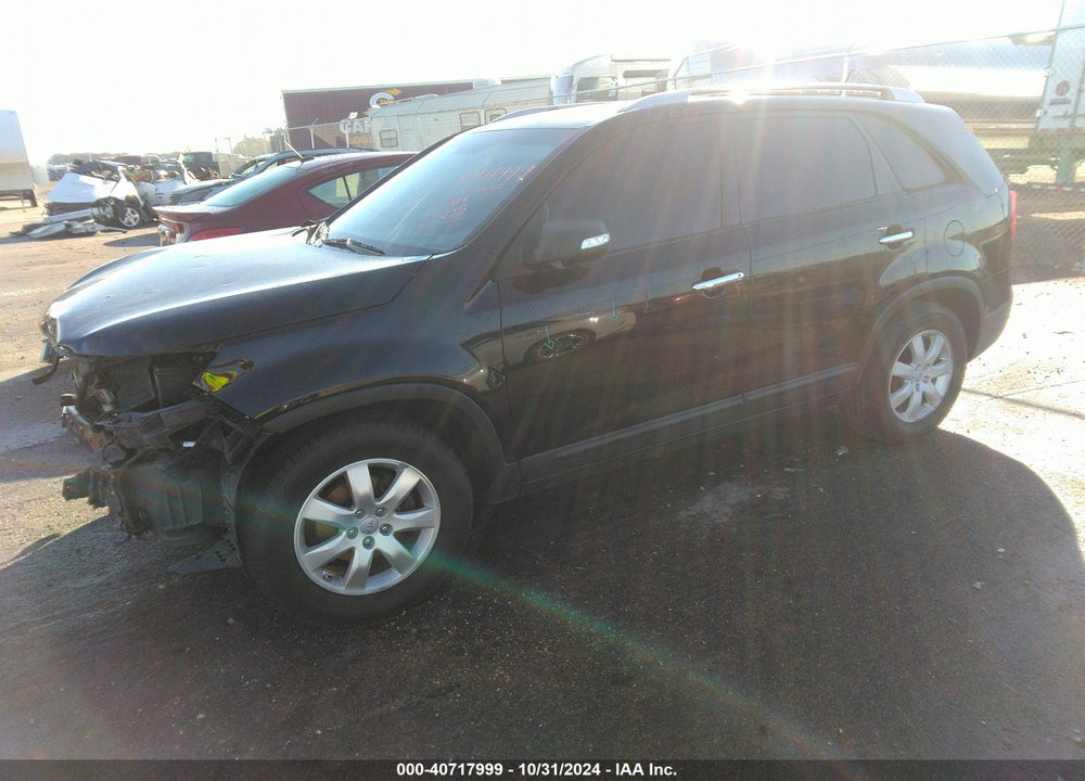 2013 KIA SORENTO VIN: 5XYKT4A24DG347855