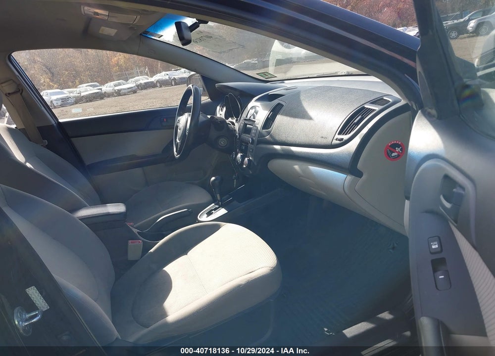 2010 KIA FORTE EX VIN: KNAFU4A26A5241830