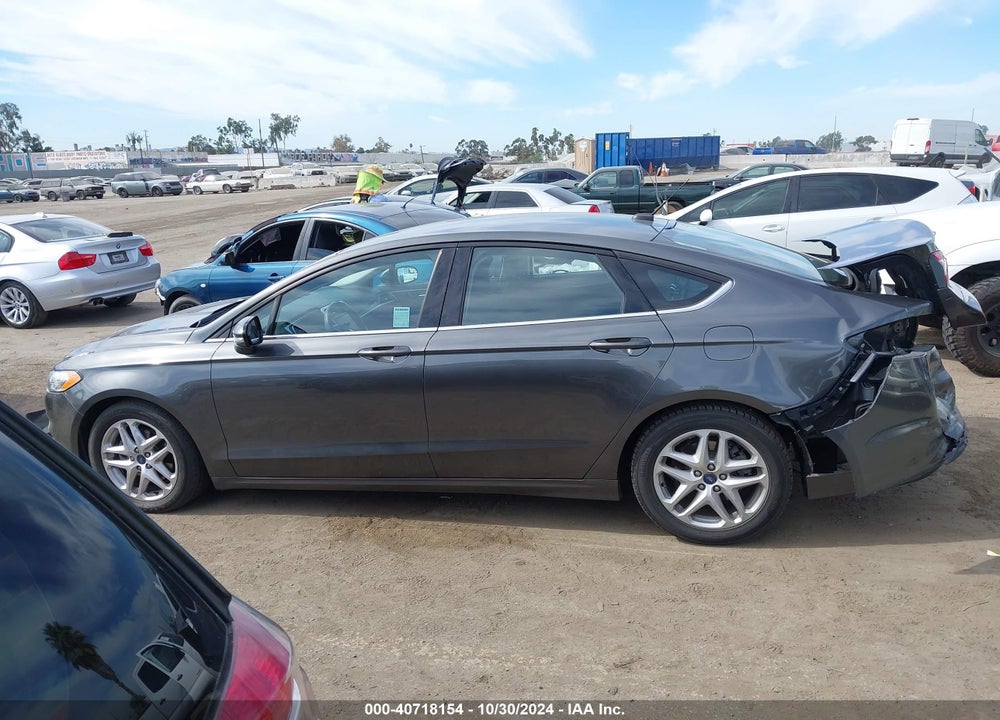 2015 FORD FUSION SE VIN: 3FA6P0H74FR235040