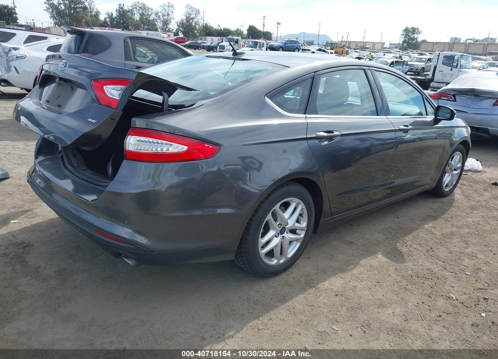 2015 FORD FUSION SE VIN: 3FA6P0H74FR235040